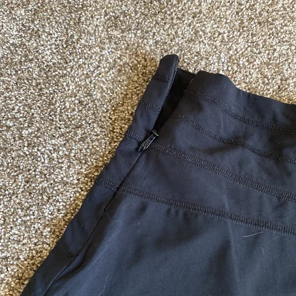 Black Athleta All Day Skort size 8 - Picture 6 of 7